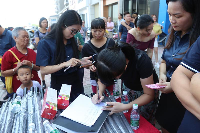 濮陽市華龍區窗視界門窗店